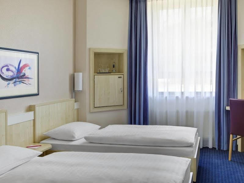 Rugs Hotel Augsburg City Eksteriør bilde